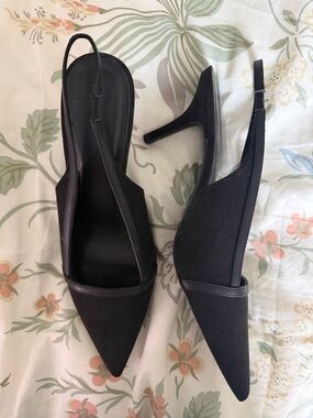 Black kitten heels NEVER WORN